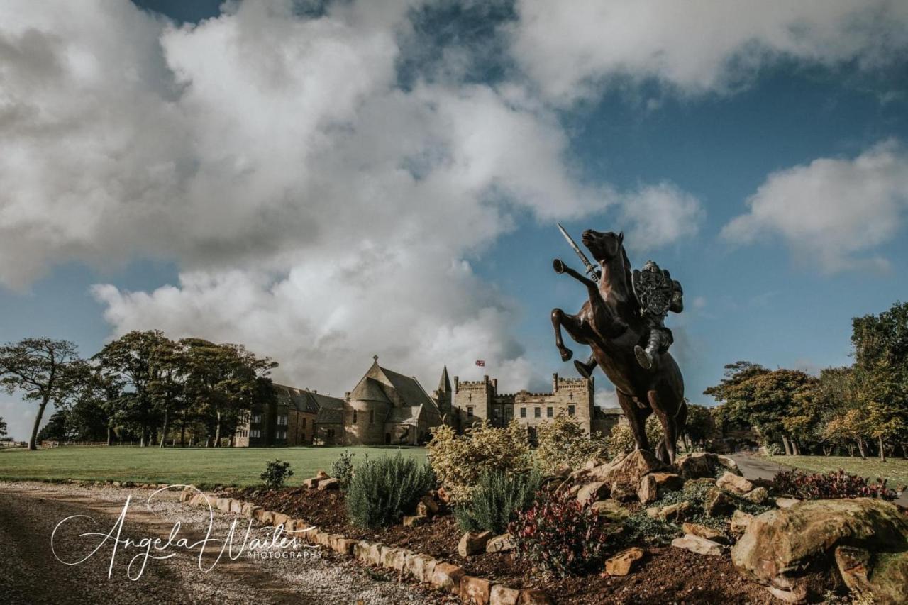 Sneaton Castle Hotel Whitby Exterior photo